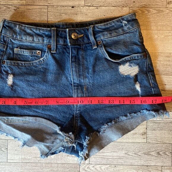 Divided, High Rise, Distressed Denim, Micro Shorts - Picture 10 of 14